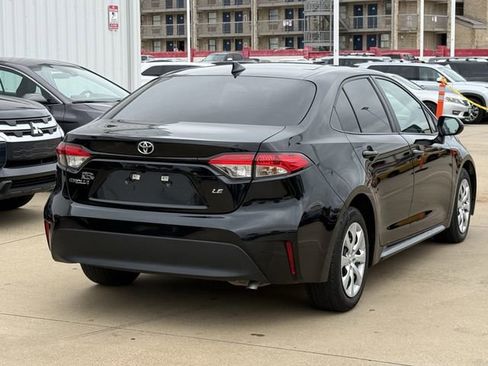 Used 2024 Toyota Corolla LE image 4