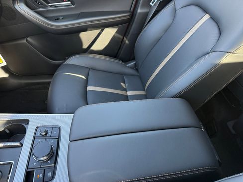 New 2026 MAZDA CX-90 Plug-In Hybrid w/ Premium Plus image 14