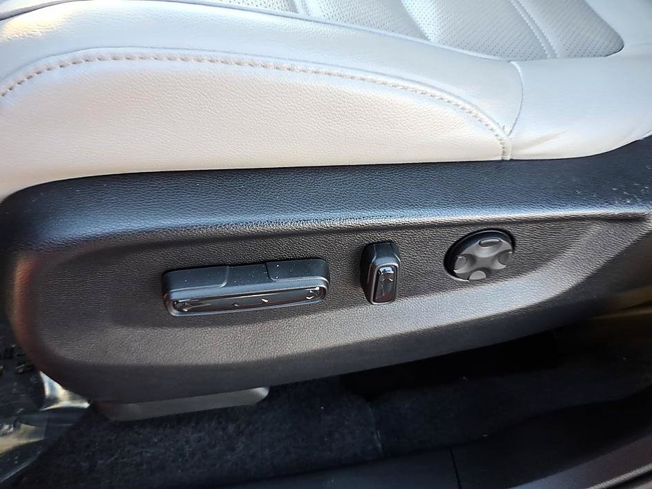 Used 2021 Honda CR-V EX-L image 17