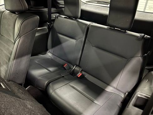 Used 2024 Mitsubishi Outlander FWD image 11