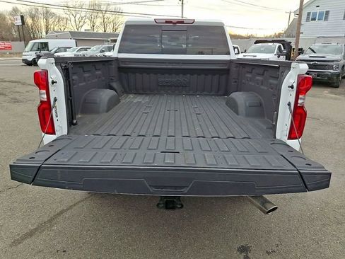 Used 2024 Chevrolet Silverado 2500 High Country image 33