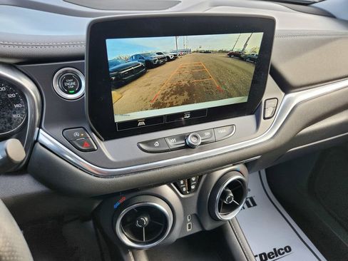 Used 2023 Chevrolet Blazer LT w/ Driver Confidence Package image 9