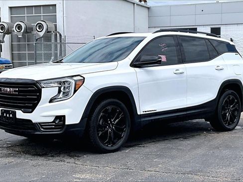 Used 2022 GMC Terrain SLT w/ Elevation Edition AWD/4WD image 7