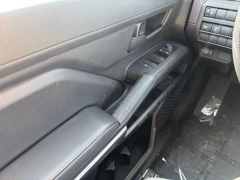 Used 2024 Toyota Tacoma SR5 AWD/4WD image 30