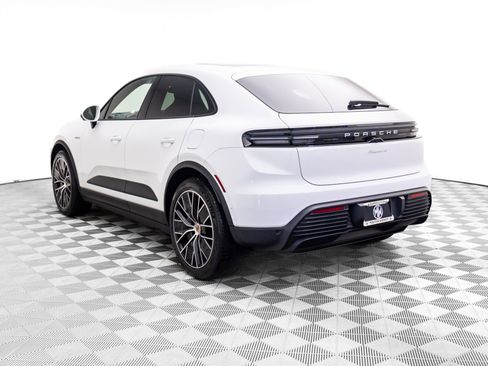 New 2026 Porsche Macan 4 Electric AWD/4WD image 3