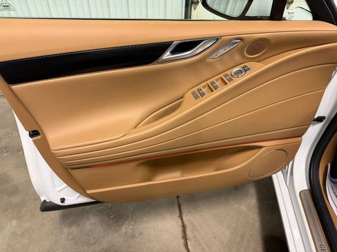 Certified 2025 Genesis G80 2.5T AWD/4WD image 24