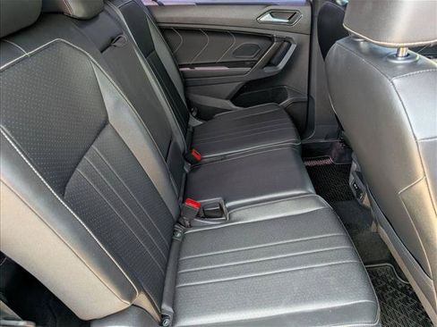 Used 2022 Volkswagen Tiguan SE R-Line FWD image 20