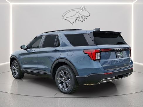 New 2026 Ford Explorer Active w/ Active Comfort Package image 4