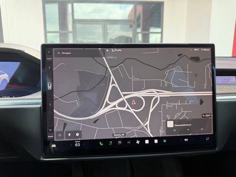 Used 2023 Tesla Model X AWD/4WD image 19