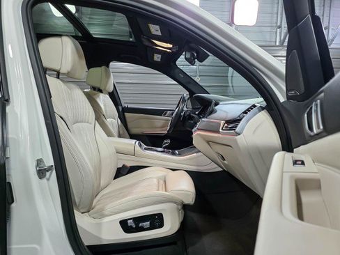 Used 2020 BMW X5 xDrive40i w/ M Sport Package image 15