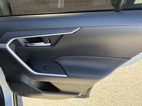 Certified 2023 Toyota RAV4 SE image 27