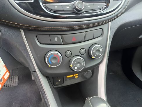 Used 2020 Chevrolet Trax LS w/ Tint and Cruise Package image 20