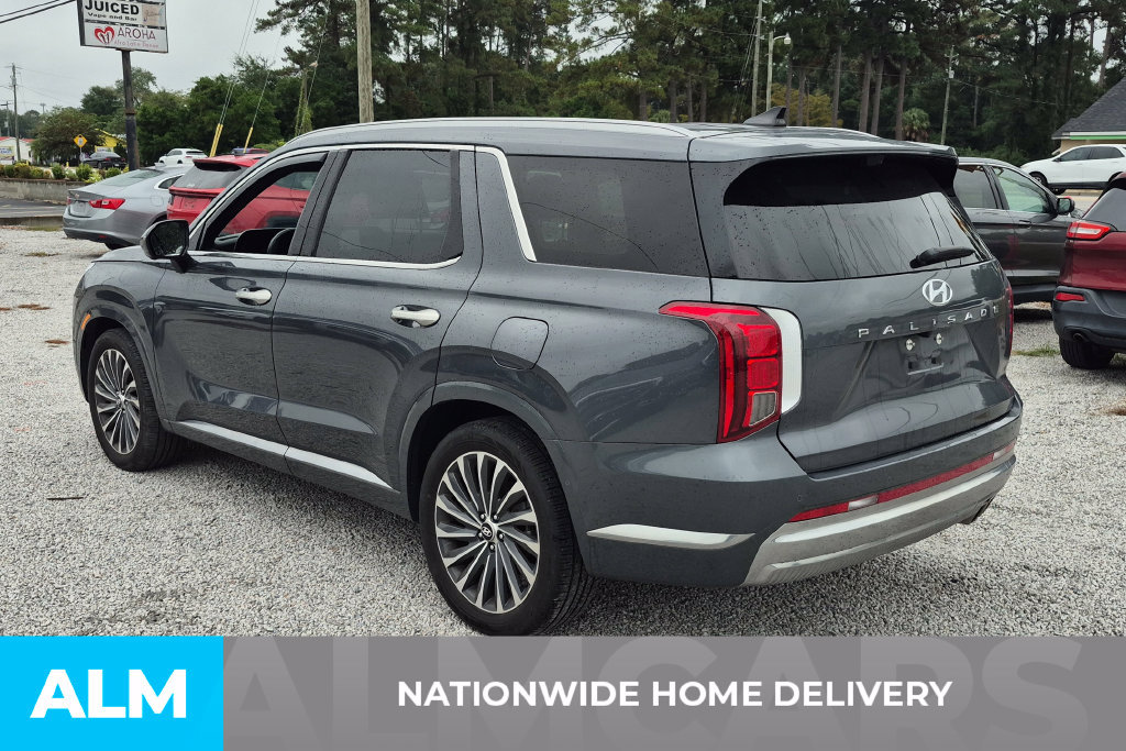 Used 2025 Hyundai Palisade Calligraphy FWD image 4