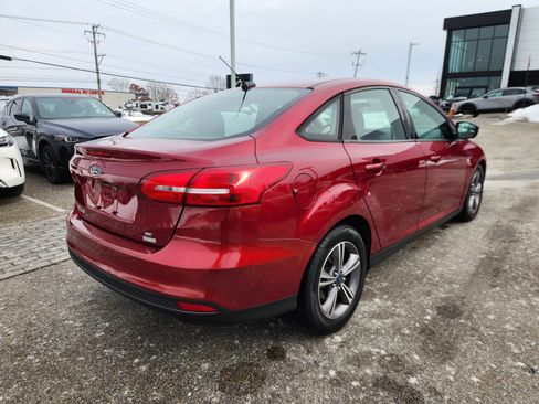 Used 2017 Ford Focus SE image 4