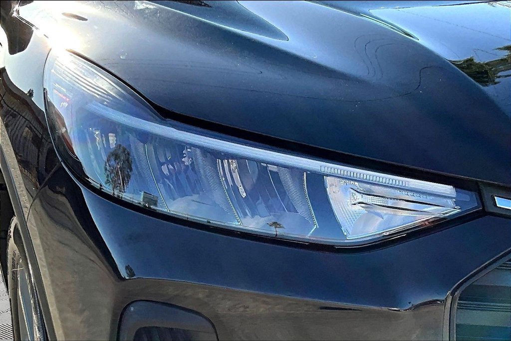 Used 2025 Ford Escape ST-Line Select AWD/4WD image 29
