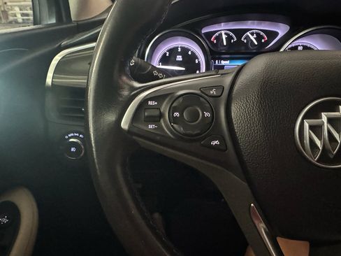 Used 2019 Buick Envision Preferred AWD/4WD image 22