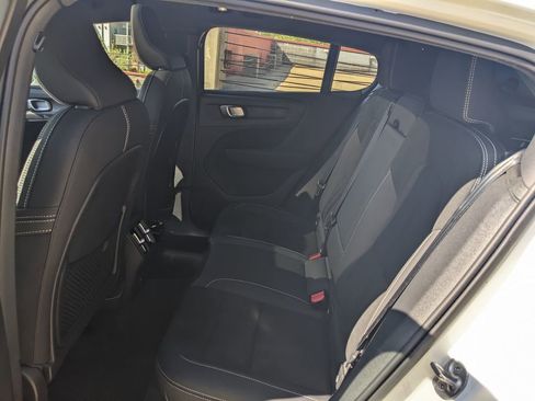 Certified 2023 Volvo C40 P8 Recharge Ultimate AWD/4WD image 23