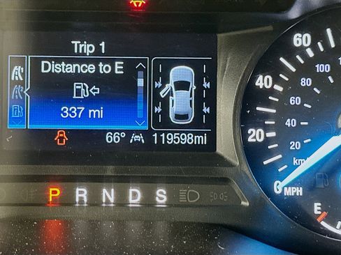 Used 2019 Ford Edge SEL image 19