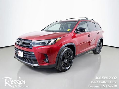 Used 2019 Toyota Highlander SE w/ Nightshade Edition AWD/4WD image 1