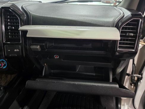 Used 2019 Ford F250 Lariat w/ Lariat Ultimate Package image 40