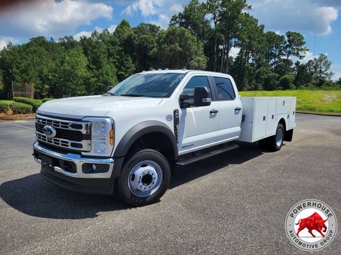 New 2026 Ford F450 XL w/ XL Chrome Package RWD image 2