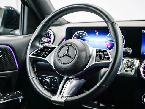 Certified 2025 Mercedes-Benz GLB 250 image 14