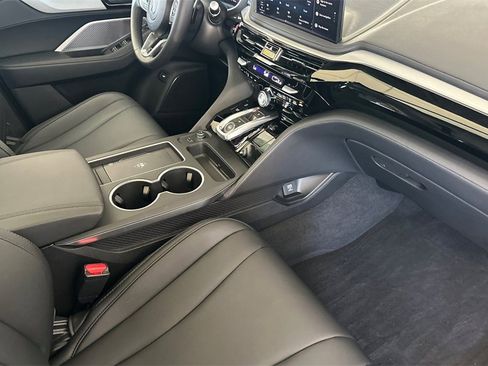 Certified 2025 Acura MDX FWD image 14