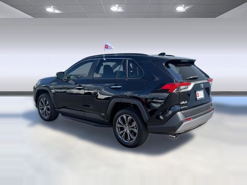 Certified 2025 Toyota RAV4 Limited w/ Advanced Technology Package image 3