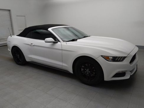 Used 2016 Ford Mustang V6 image 11