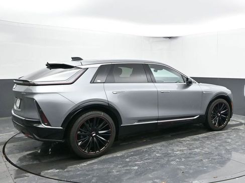 New 2025 Cadillac Lyriq Luxury w/ LPO, Red Accent Package image 8