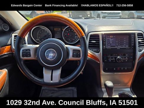Used 2013 Jeep Grand Cherokee Overland AWD/4WD image 17