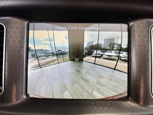 Used 2016 Dodge Charger R/T RWD image 11