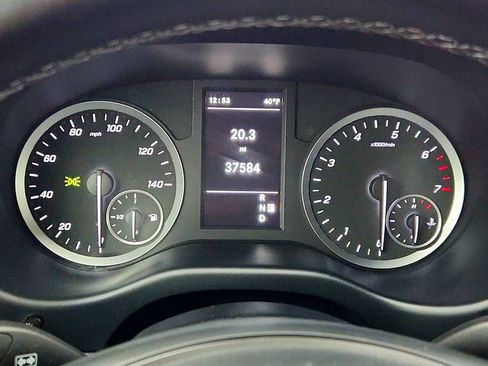 Used 2021 Mercedes-Benz Metris Passenger image 14