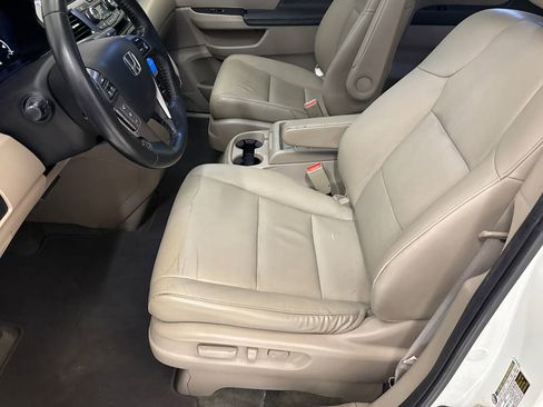 Used 2016 Honda Odyssey Touring image 19