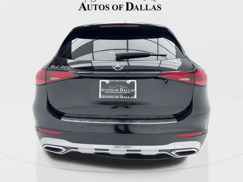 Used 2024 Mercedes-Benz GLC 300 image 10