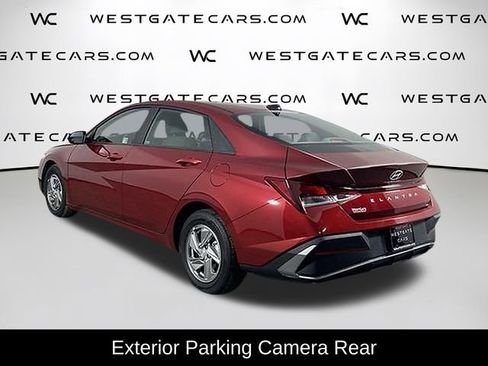 Used 2025 Hyundai Elantra SE image 8