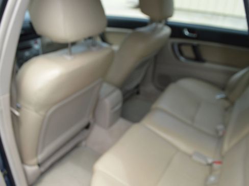 Used 2007 Subaru Outback 2.5i AWD/4WD image 20