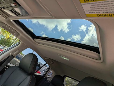 Used 2018 Subaru Crosstrek 2.0i Limited AWD/4WD image 19