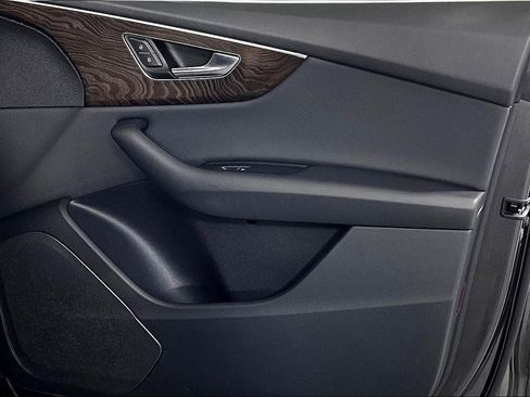 Used 2020 Audi Q8 Premium w/ Black Optic Package image 29