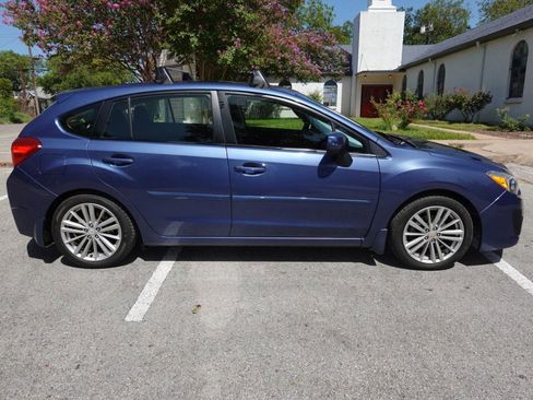 Used 2012 Subaru Impreza 2.0i Premium image 8