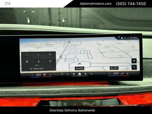 Used 2024 BMW i7 xDrive60 AWD/4WD image 41