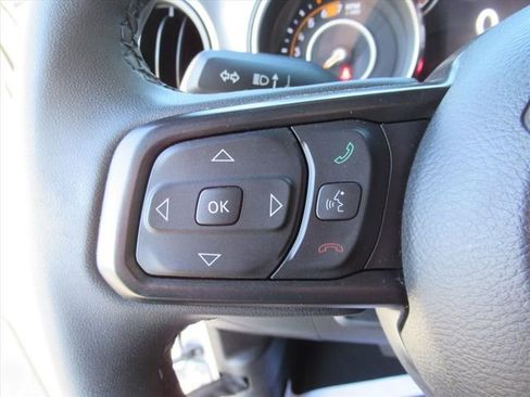 Used 2023 Jeep Wrangler Sport S image 17