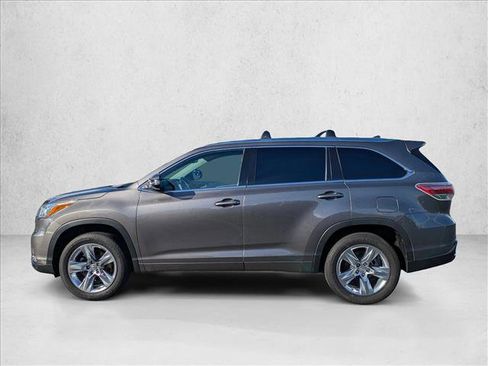Used 2014 Toyota Highlander Limited Platinum image 8