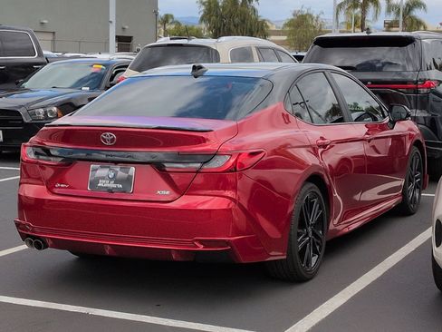 Used 2025 Toyota Camry XSE FWD image 10
