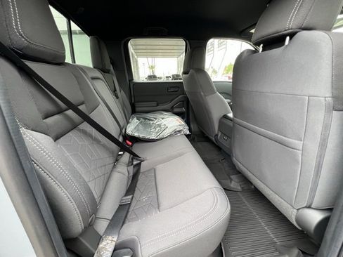 New 2026 Nissan Frontier SV w/ Tow Package image 6