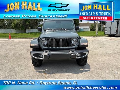 Used 2025 Jeep Gladiator Sport AWD/4WD image 18
