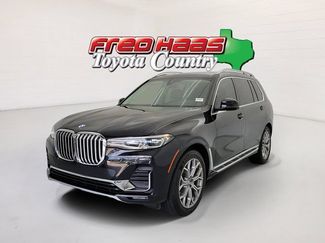 Used 2021 BMW X7 xDrive40i w/ Executive Package AWD/4WD video 1