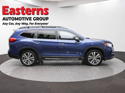 Used 2022 Subaru Ascent Touring AWD/4WD image 4