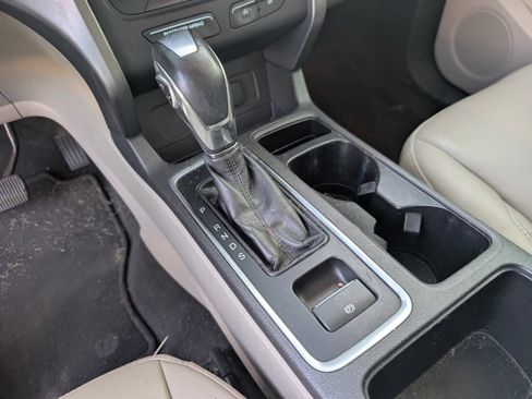 Used 2018 Ford Escape SEL AWD/4WD image 38