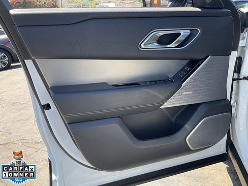 Used 2018 Land Rover Range Rover Velar R-Dynamic SE AWD/4WD image 23
